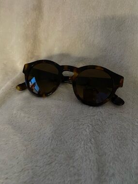 Sicky Women’s Round Sunglasses